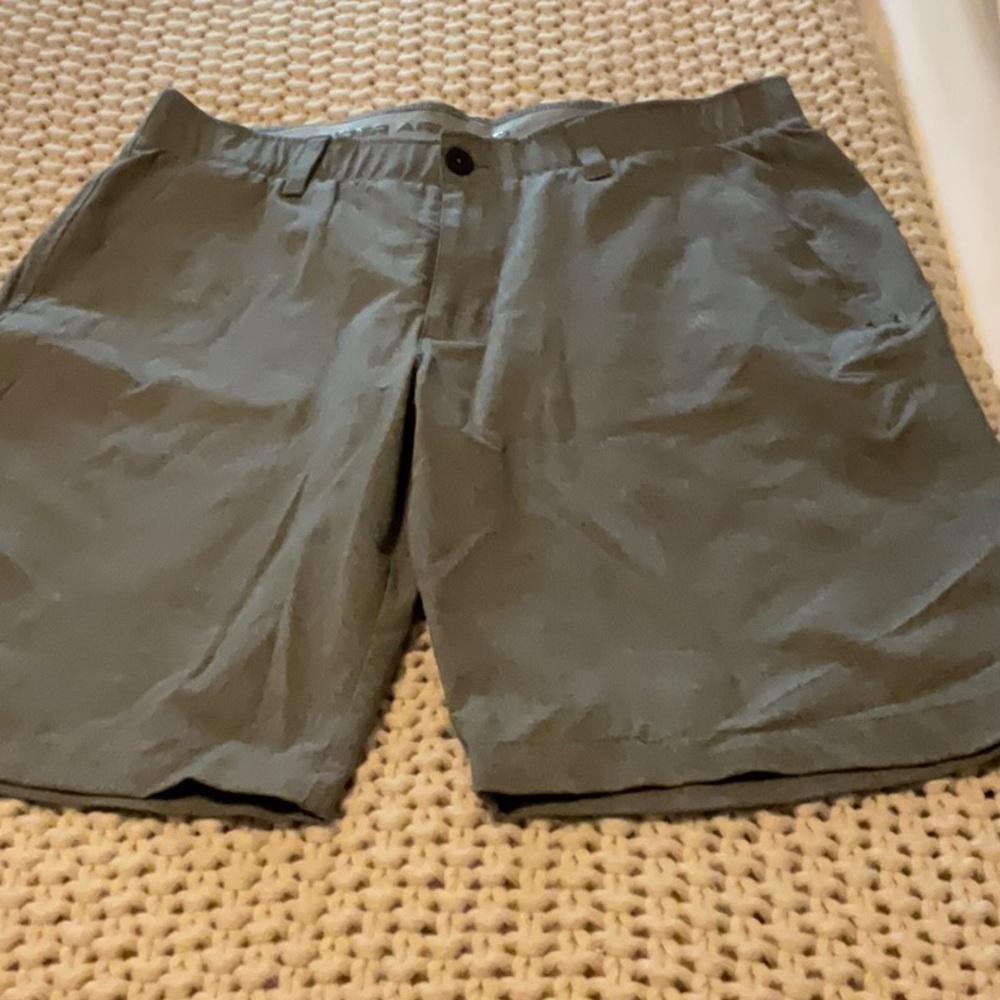 Men's Gray Shorts